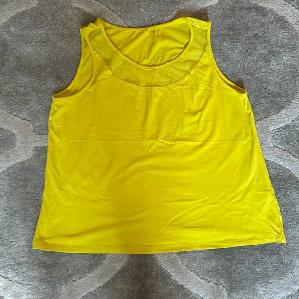 Tank top - Picture 1 of 2